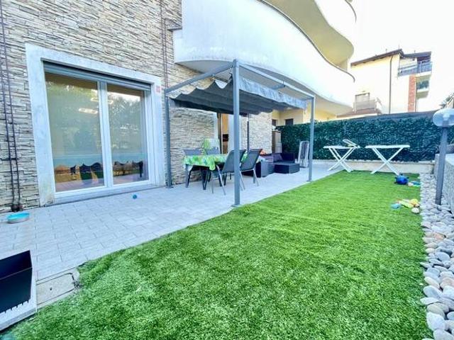 Appartamento in vendita a Barlassina MB