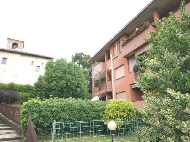 Appartamento in vendita a Barzanò LC