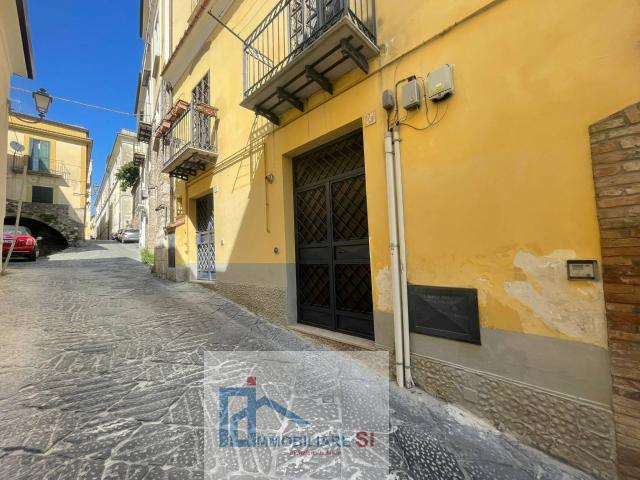 Appartamento in vendita a Benevento, Centro Storico