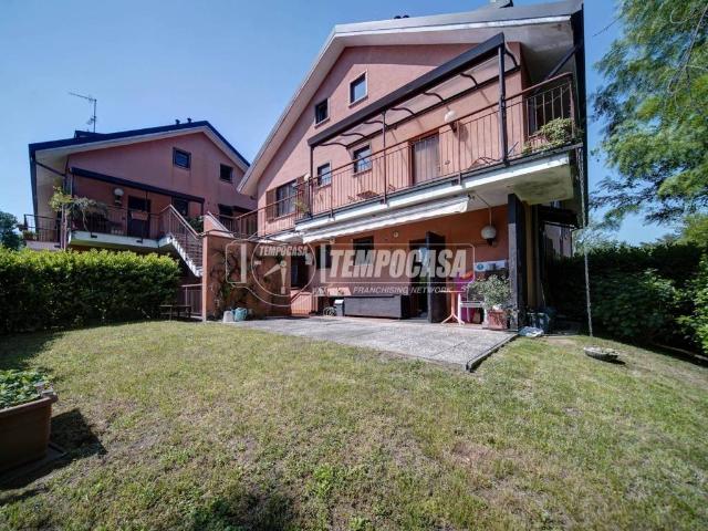 Appartamento in vendita a Besnate VA