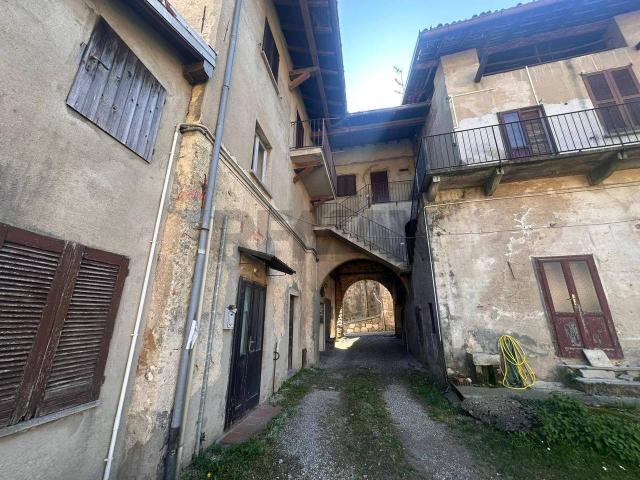 Appartamento in vendita a Besozzo
