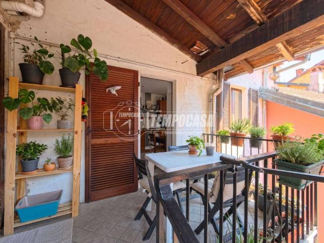 Appartamento in vendita a Besano VA
