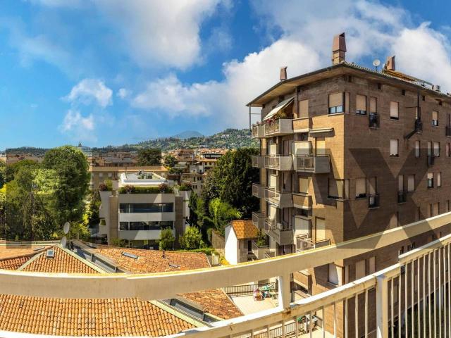 Appartamento in vendita a Bergamo