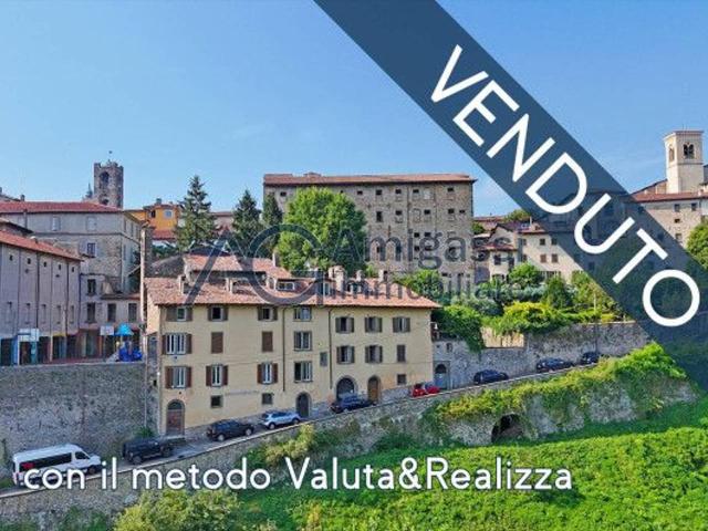 Appartamento in vendita a Bergamo