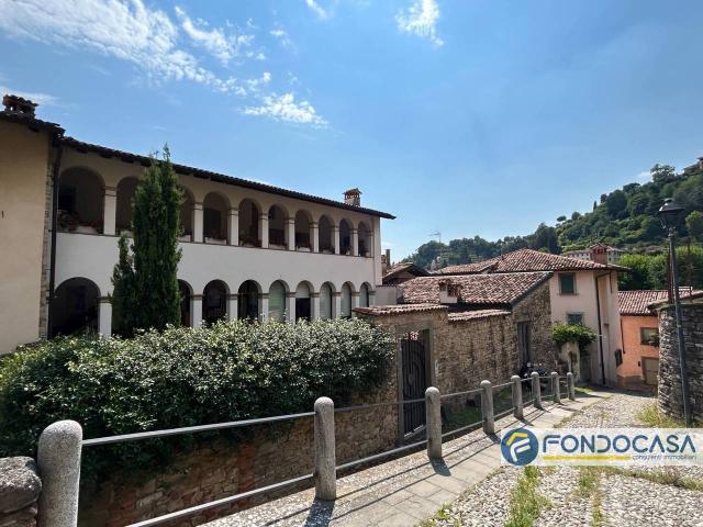 Appartamento in vendita a Bergamo