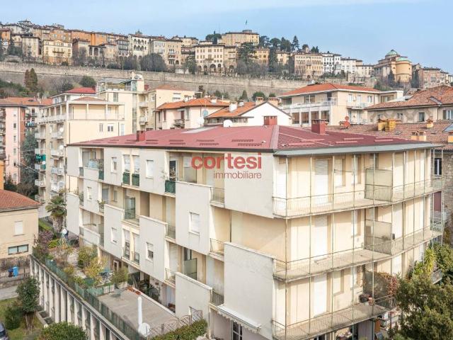 Appartamento in vendita a Bergamo BG