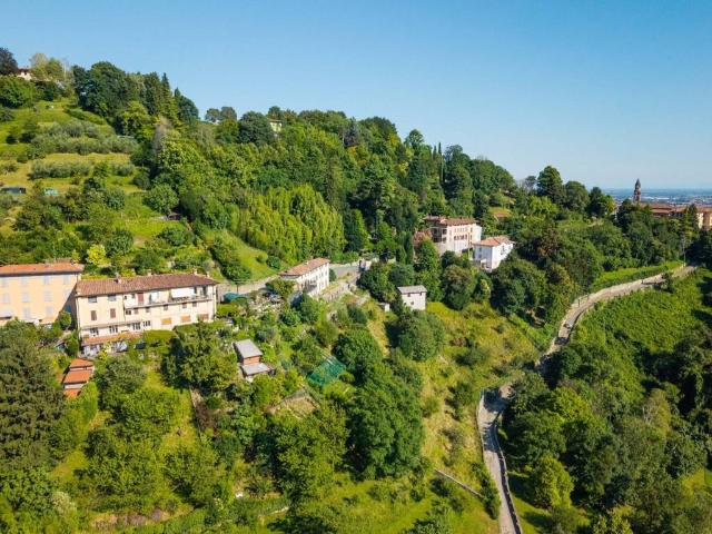 Appartamento in vendita a Bergamo BG