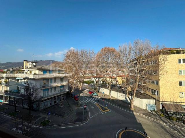 Appartamento in vendita a Bergamo via Giulio Crescenzi, 1, Conca Fiorita