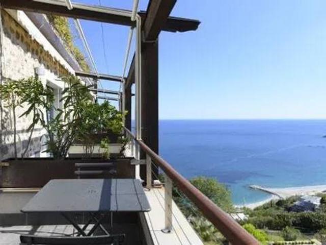 Appartamento in vendita a Bergeggi SV