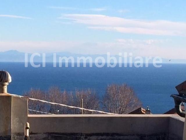 Appartamento in vendita a Bergeggi via Faggi