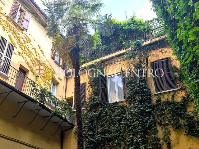 Appartamento in vendita a Bologna