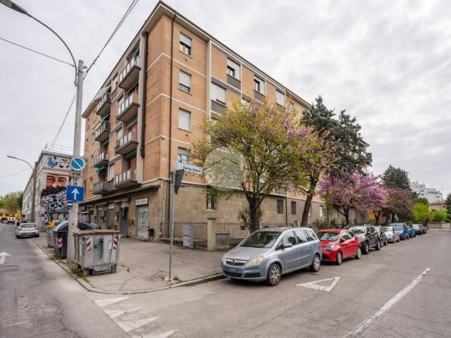 Appartamento in vendita a Bologna