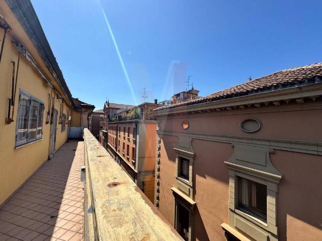 Appartamento in vendita a Bologna BO