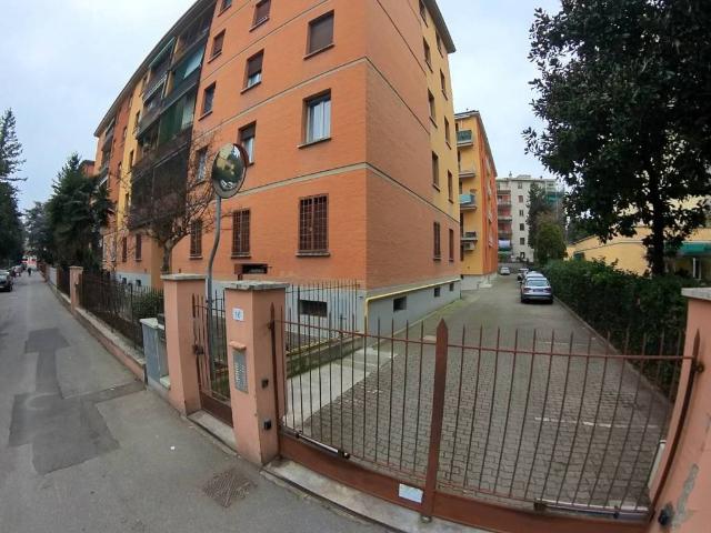 Appartamento in vendita a Bologna BO