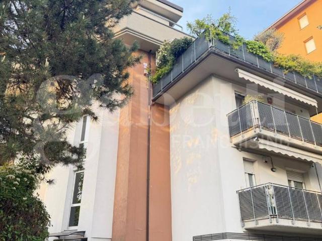 Appartamento in vendita a Bologna BO