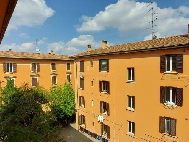 Appartamento in vendita a Bologna BO
