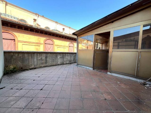 Appartamento in vendita a Bologna BO