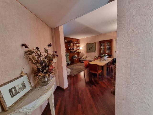 Appartamento in vendita a Bologna BO