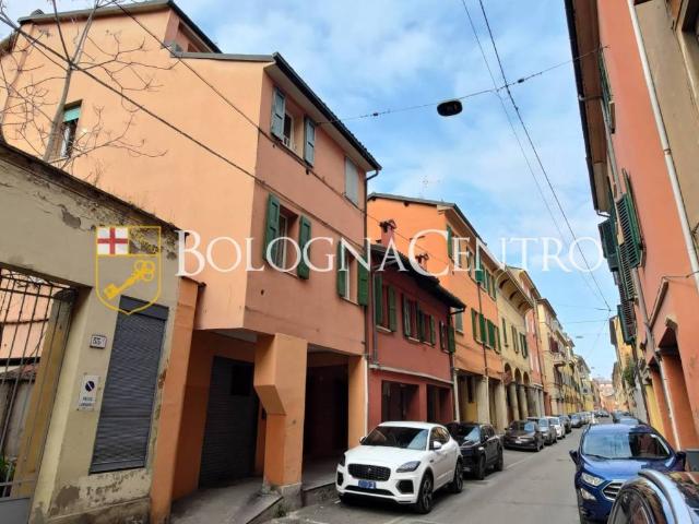 Appartamento in vendita a Bologna BO