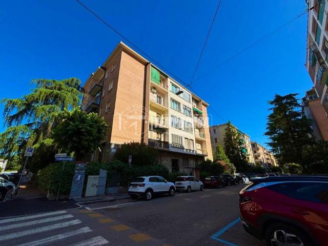 Appartamento in vendita a Bologna BO