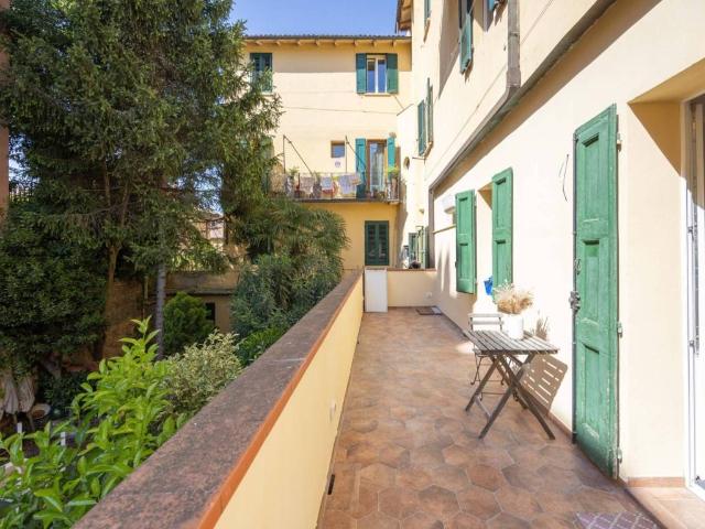 Appartamento in vendita a Bologna BO