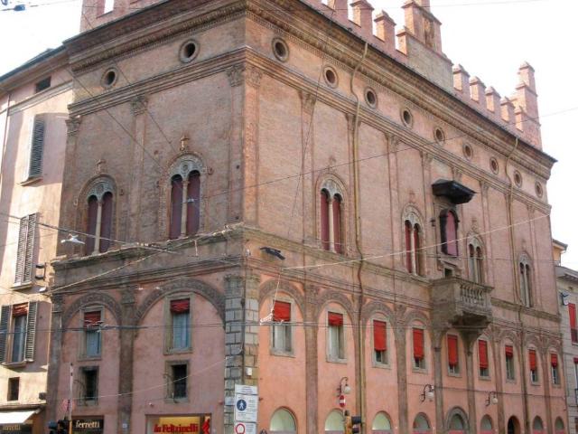 Appartamento in vendita a Bologna BO