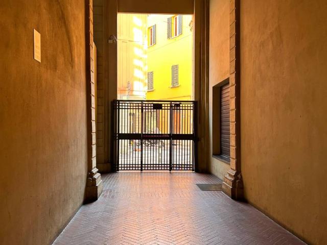 Appartamento in vendita a Bologna BO