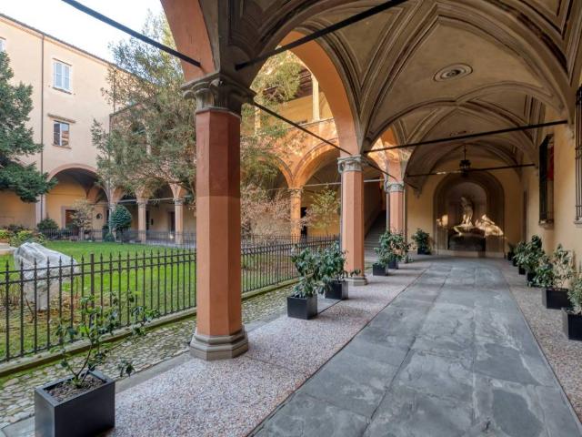 Appartamento in vendita a Bologna BO
