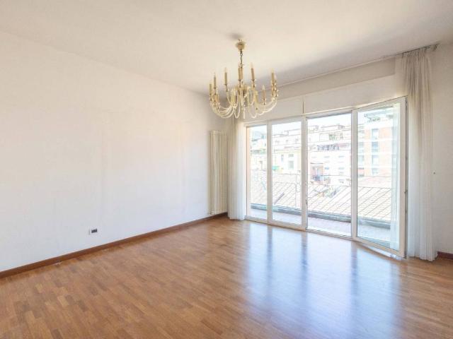 Appartamento in vendita a Bologna BO
