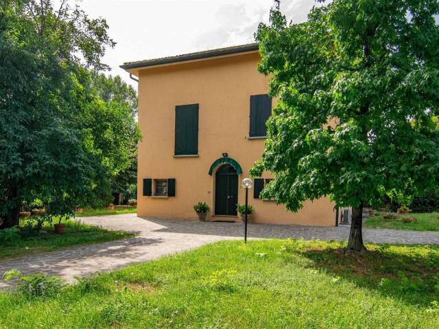 Appartamento in vendita a Bologna BO