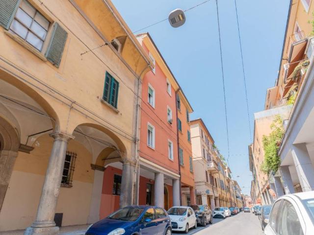 Appartamento in vendita a Bologna BO