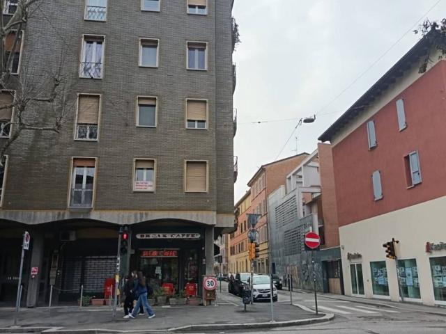 Appartamento in vendita a Bologna BO