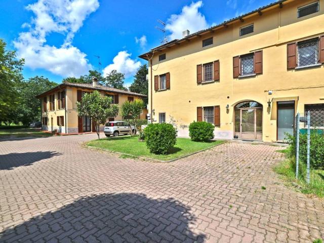 Appartamento in vendita a Bologna BO