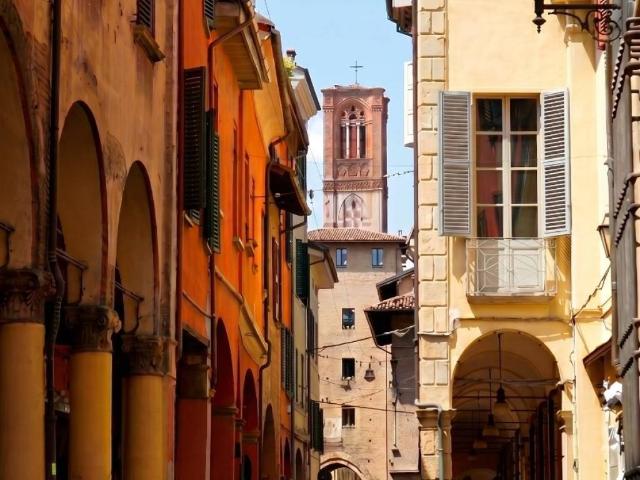 Appartamento in vendita a Bologna BO