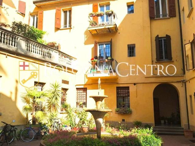 Appartamento in vendita a Bologna BO