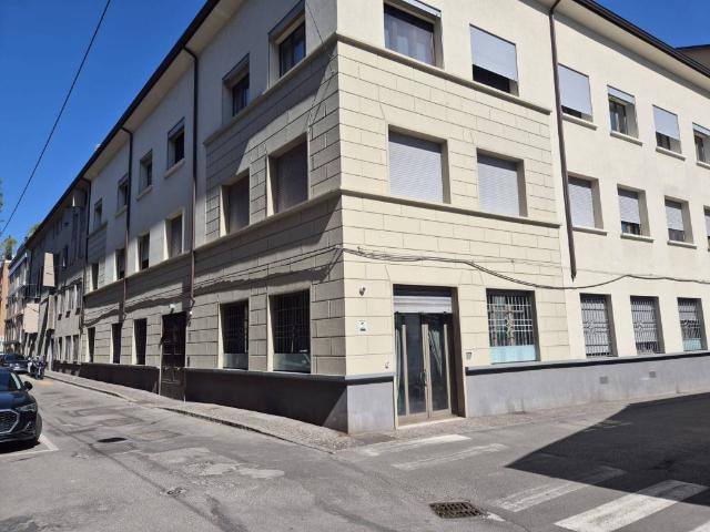 Appartamento in vendita a Bologna BO