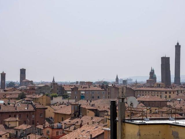 Appartamento in vendita a Bologna BO