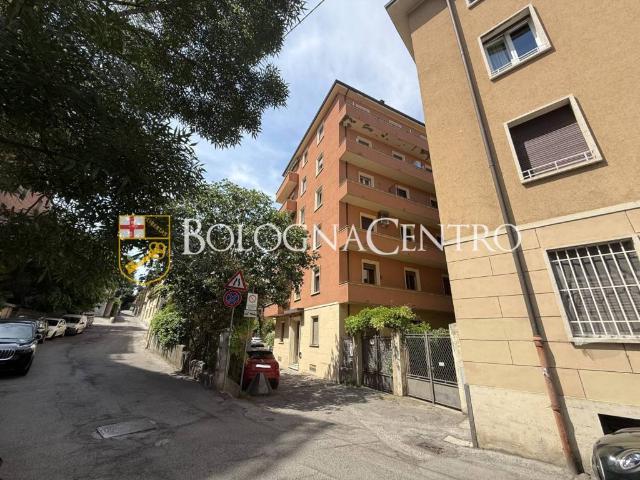 Appartamento in vendita a Bologna BO