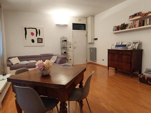 Appartamento in vendita a Bologna BO
