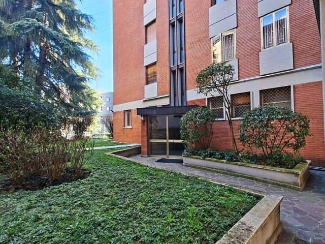 Appartamento in vendita a Bologna BO
