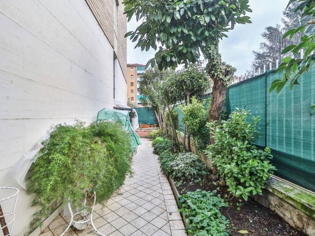 Appartamento in vendita a Bologna BO