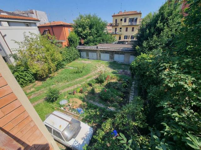Appartamento in vendita a Bologna BO