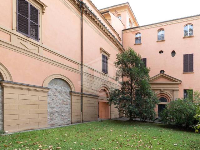 Appartamento in vendita a Bologna BO