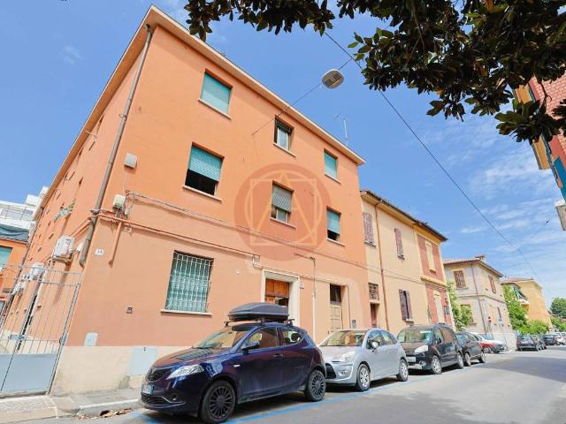 Appartamento in vendita a Bologna BO