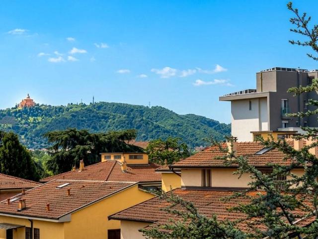 Appartamento in vendita a Bologna BO
