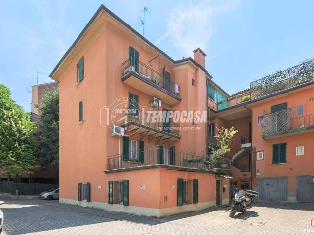 Appartamento in vendita a Bologna BO