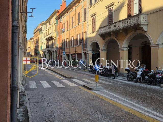 Appartamento in vendita a Bologna BO