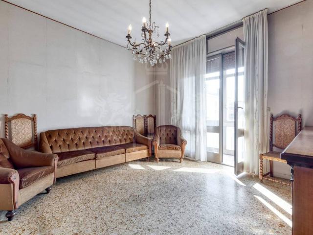 Appartamento in vendita a Bologna BO