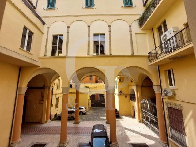 Appartamento in vendita a Bologna BO