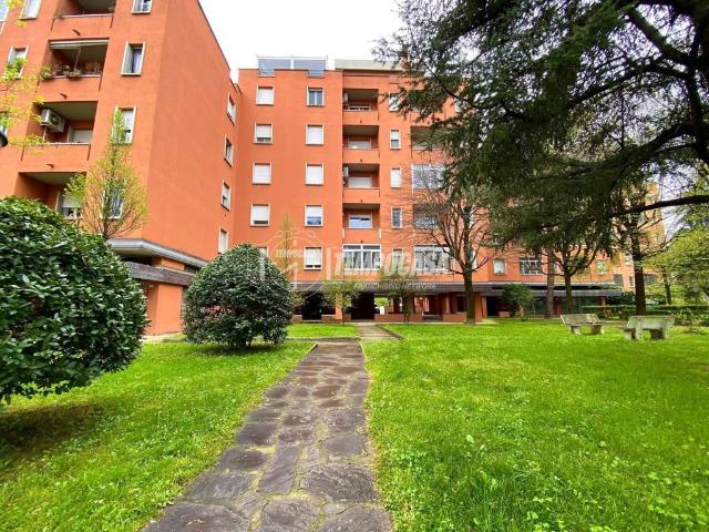Appartamento in vendita a Bologna BO